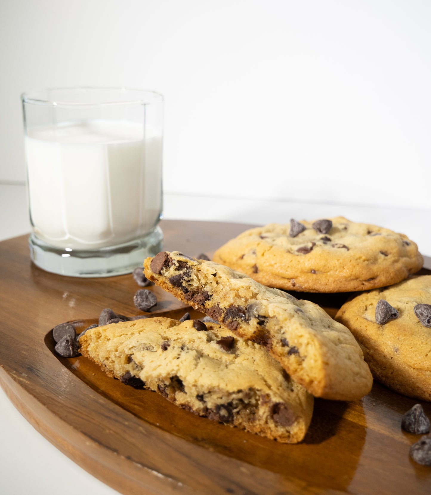 Classic Chocolate Chip Chunky Cookie
