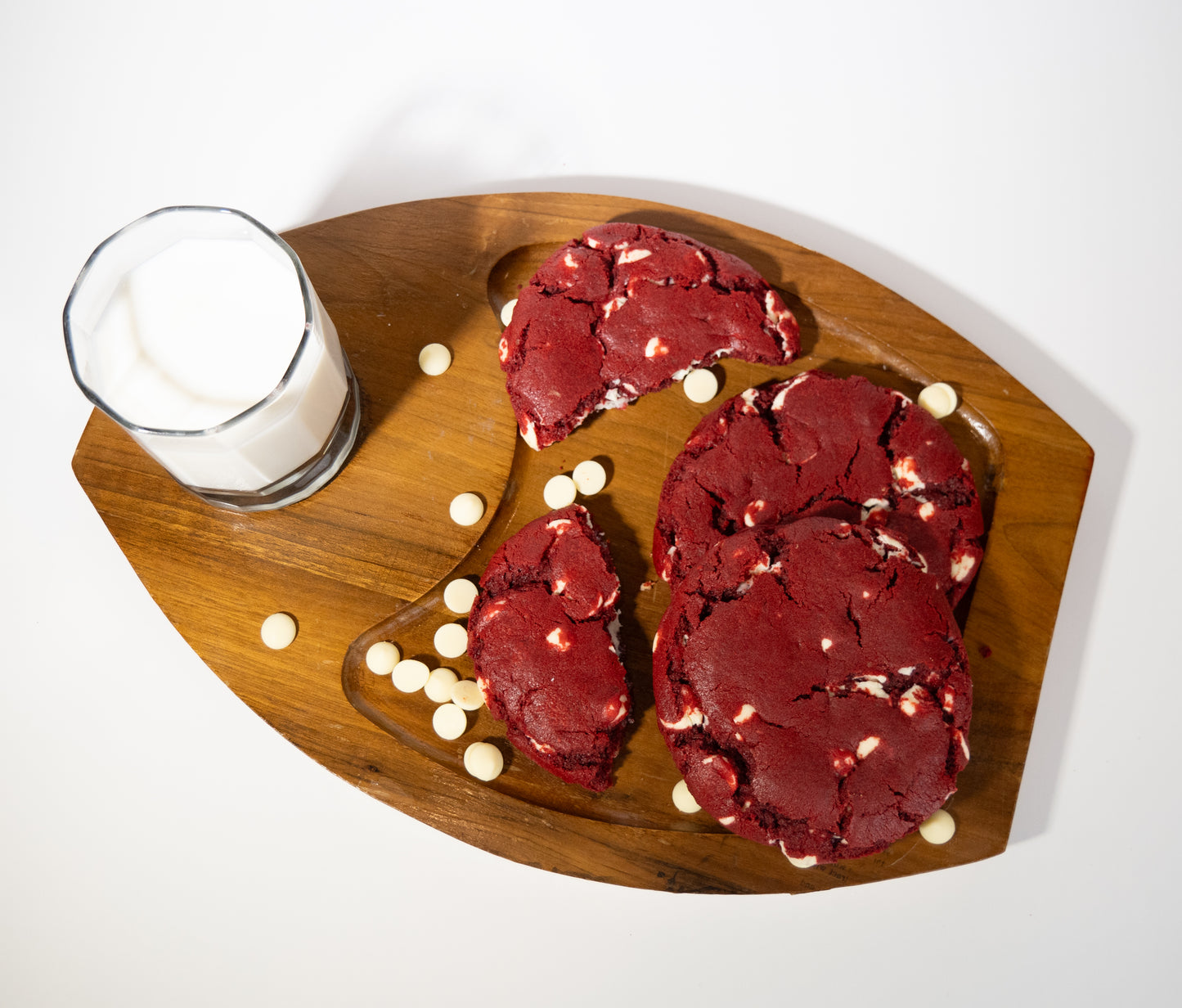 Red Velvet Cream Cheese Stuffed Chunky Cookie